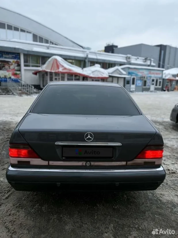 Mercedes-Benz S-класс, 1996 года выпуска за 800 тыс. рублей 