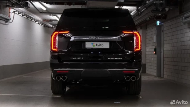 GMC Yukon 2022 года выпуска за 12 млн рублей