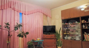 Уютную двушку продают за 4,3 млн рублей на ул. Островского, 10 в Барнауле.