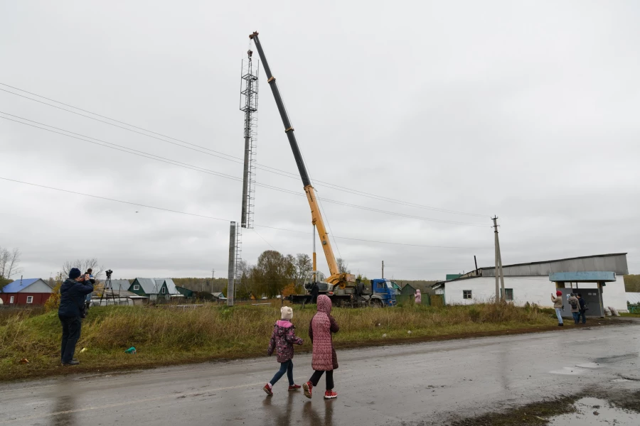 «Ростелеком» построил в алтайских селах 17 базовых станций мобильной связи.