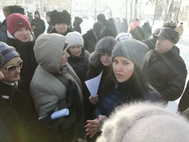 Митинг коммунистов против роста тарифов ЖКХ.