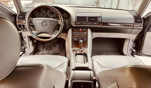 Mercedes-Benz S-класс 1992 года выпуска за 500 тыс. рублей