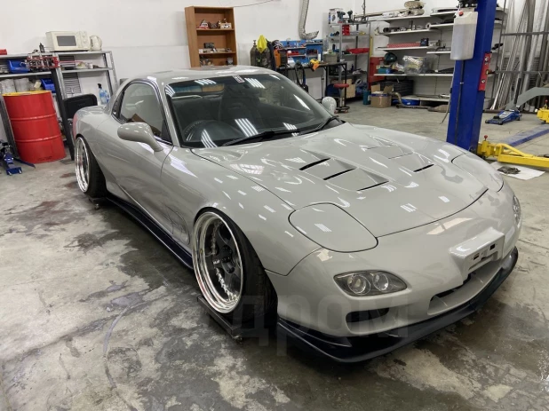 Mazda RX-7 1997.