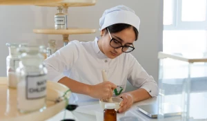 Открытие производственной аптеки.