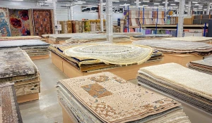 В торговом центре напольных покрытий «Гигант»  представлены коллекции ковров, линолеума, ламината и ковролина.