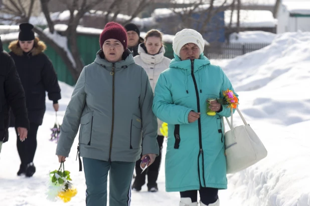 Как в селе Урожайное Советского района переживают гибель полуторагодовалой девочки от рук матери. 