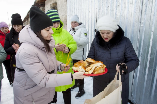 Как в селе Урожайное Советского района переживают гибель полуторагодовалой девочки от рук матери. 