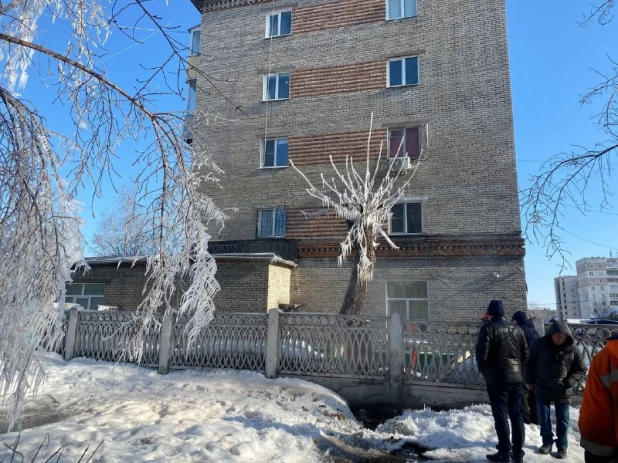 Коммунальная авария в переулке Малом Прудской