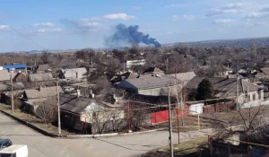 Над городом в ДНР сбили самолет

