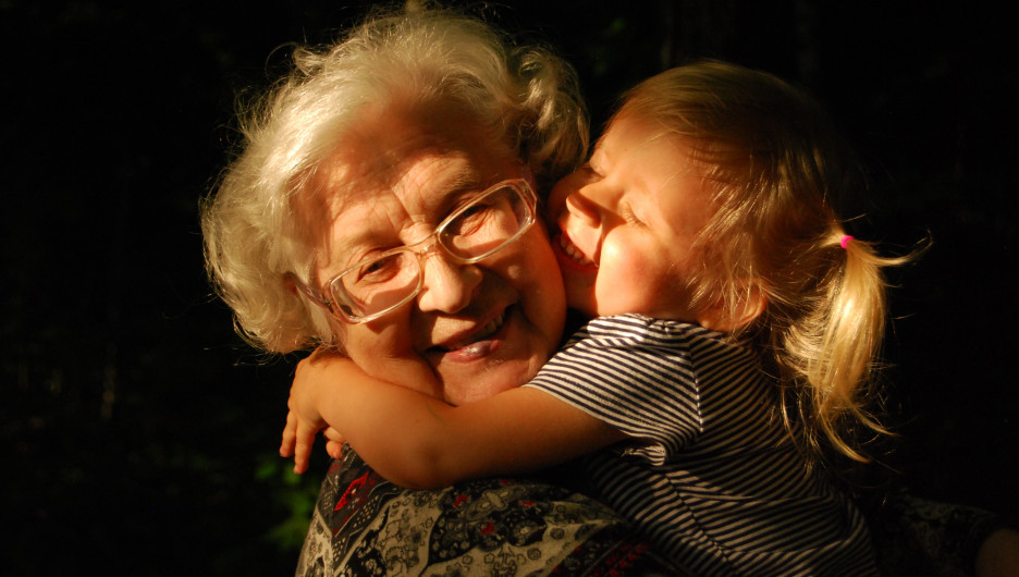 День бабушек - 5 марта. Трогательные поздравления в прозе, стихах и смс