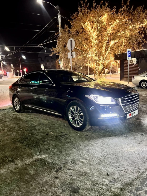 Hyundai Genesis за 2,1 млн рублей