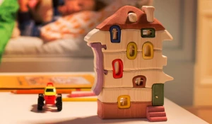 Игрушечный домик.