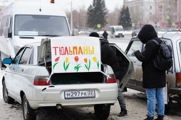 Девушки на улицах Барнаула 