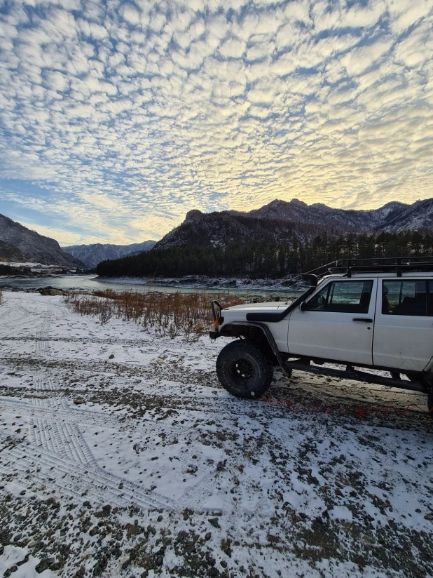 Продажа Jeep Cherokee, 1993 год в Барнауле