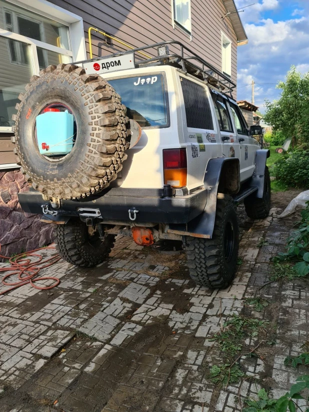 Продажа Jeep Cherokee, 1993 год в Барнауле