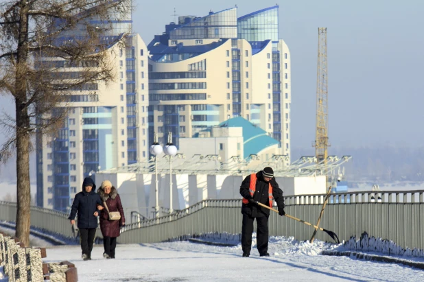 Снег в Барнауле. 