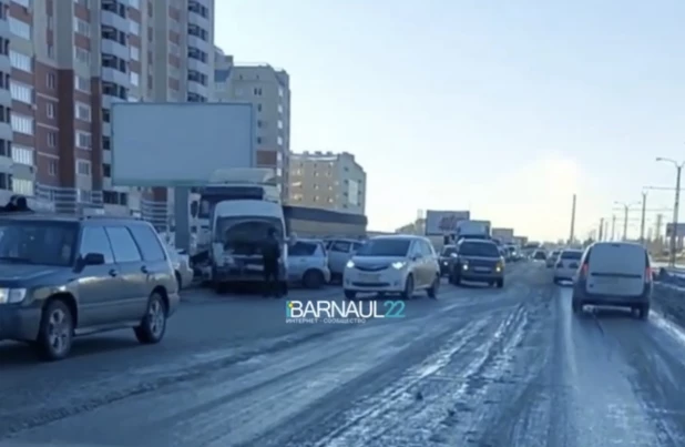 ДТП на ул. Власихинской.