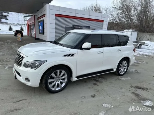 Infiniti QX56.