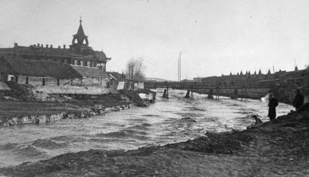 Весна в Барнауле, дата фото не указана.