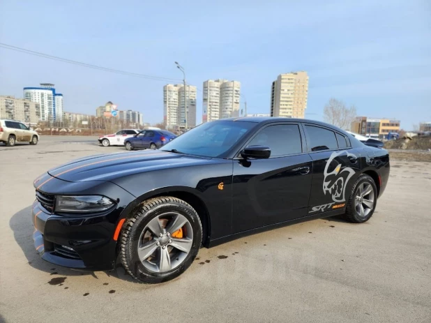 Dodge Charger 2017 года за 2,3 млн рублей