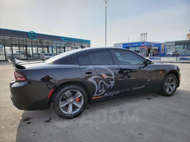 Dodge Charger 2017 года за 2,3 млн рублей