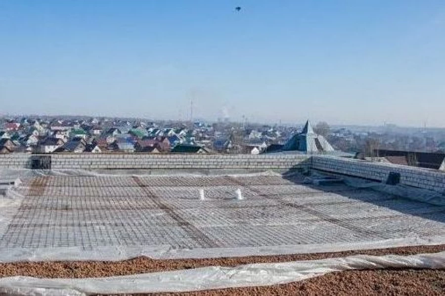 Строительство пристроя к школе № 98 в селе Власиха.