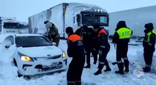 Снегопад в Ростовской области.