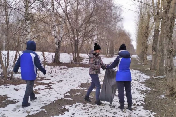 "Чистый четверг" в Барнауле.