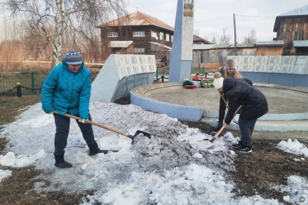 "Чистый четверг" в Барнауле.