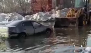 Вода в селе Солнечное, 30 марта. 