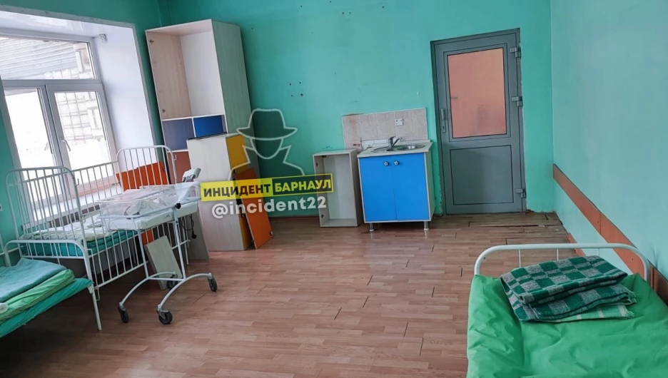 Грязь и антисанитария. Мать с ребенком пожаловалась на условия детской больницы в Барнауле