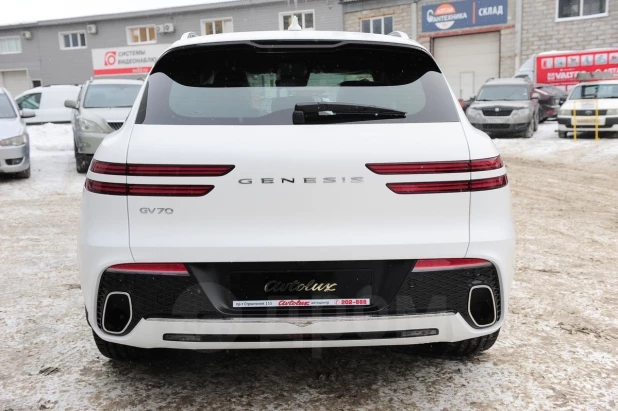 Genesis GV70 продают за 7 млн рублей в Барнауле

