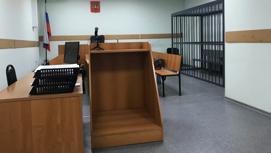 В Барнауле осудили экс-прокурора Новосибирской области за взятку