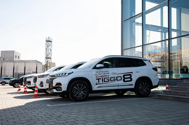 Смарт-кроссовер Chery Tiggo 4PRO.