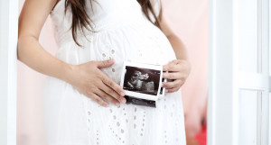 Беременная женщина, снимок УЗИ.