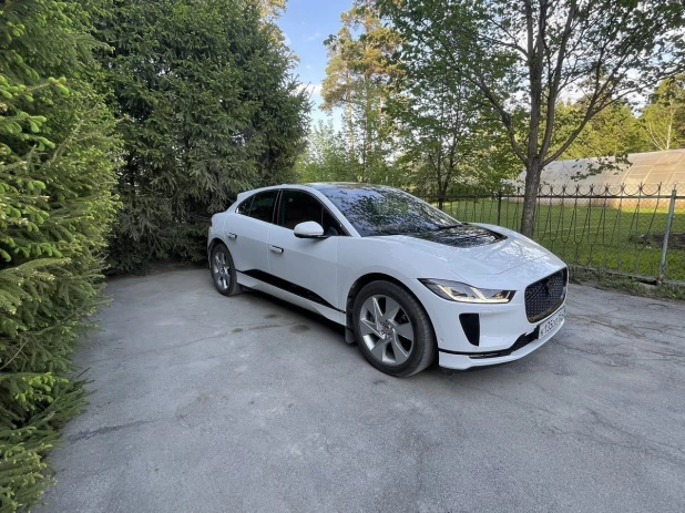 Jaguar I-Pace продают в Сибири за 5,5 млн рублей.