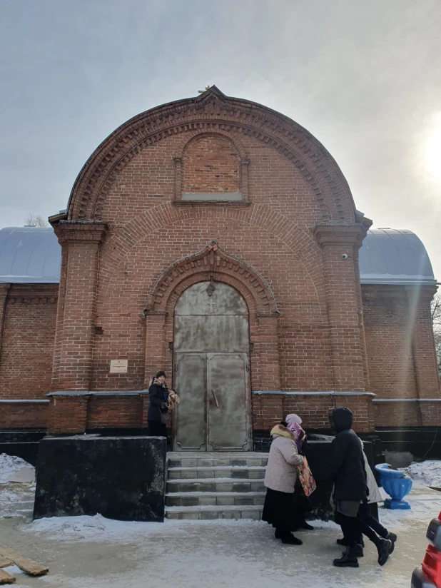 В Барнауле освятили бывший планетарий.