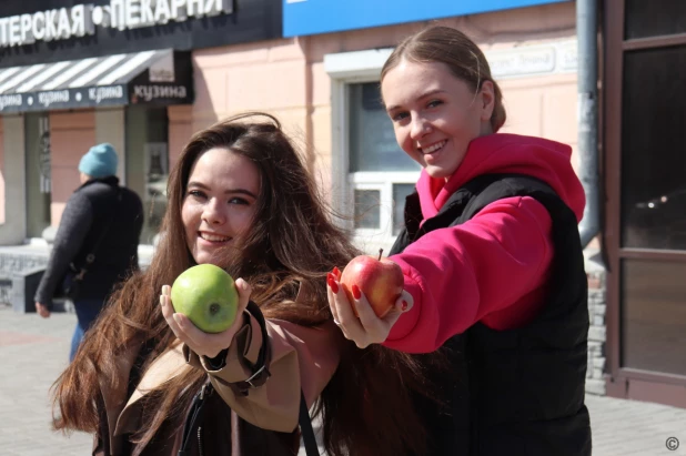 Необычная акция на Всемирный день здоровья прошла в Барнауле.