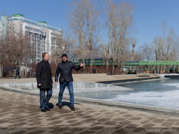 Виктор Томенко в парке "Изумрудный".