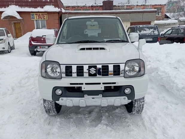 Suzuki Jimny 2013 года выпуска за 1 млн рублей