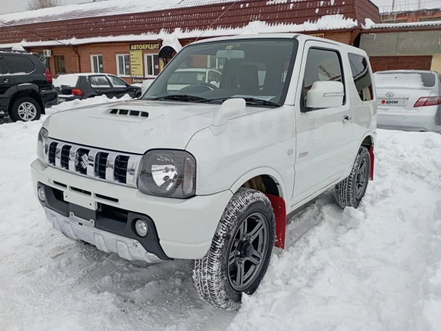 Suzuki Jimny 2013 года выпуска за 1 млн рублей