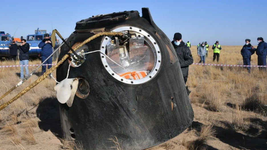 Экипаж «Вызова» вернулся на Землю.