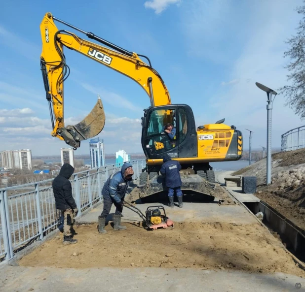 В Барнауле восстановили участок террасы Нагорного парка.