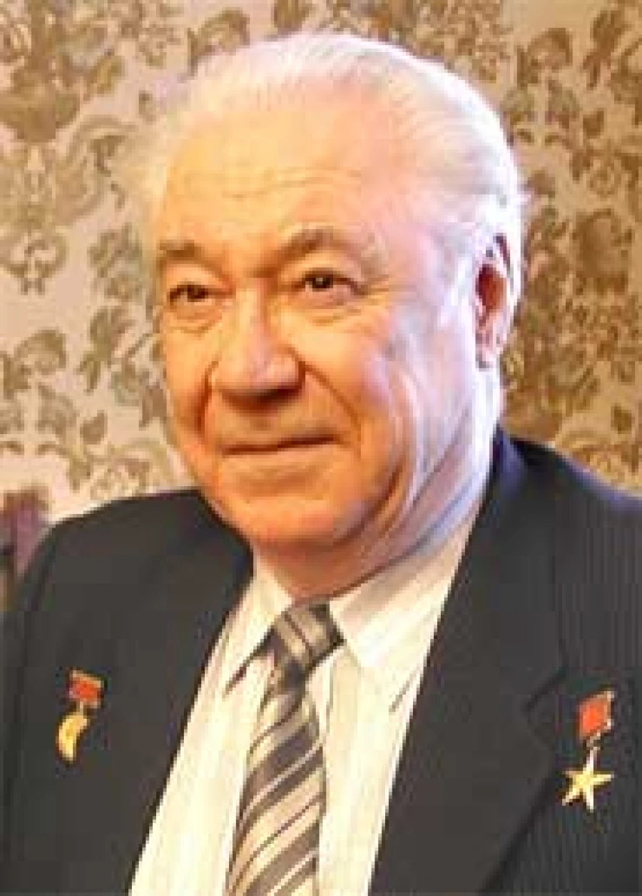 Сергей Есенков, инженер-испытатель космических полигонов Плесецк и Капустин Яр.