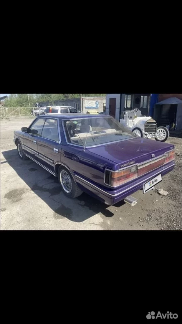 Nissan Gloria 1987 года за 455 тыс. рублей