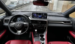Lexus RX450h 2020 года выпуска за 6,9 млн рублей
