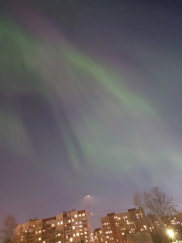 Северное сияние над Петербургом