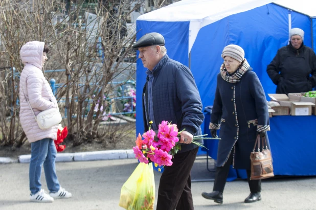 Родительский день-2023. Власихинское кладбище.