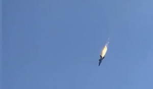 Военный самолет упал в Мурманской области.