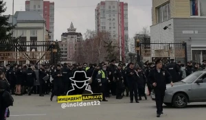 Эвакуация студентов и преподавателей БЮИ